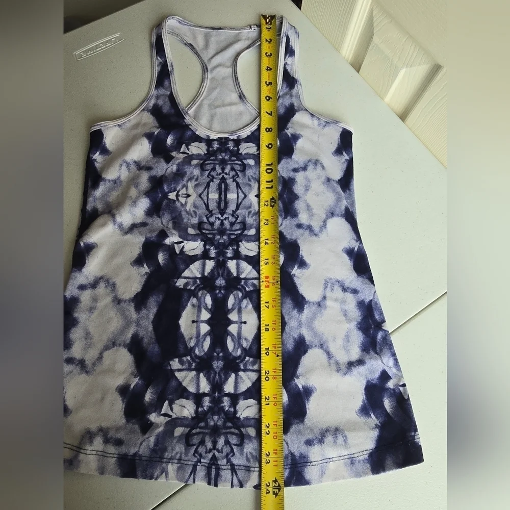 Lululemon Women's Blue Tie-Dye Tank Top. No Size